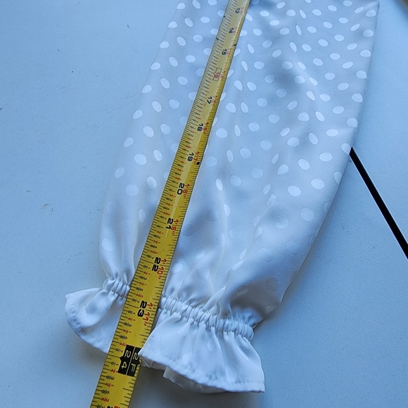 Ann Taylor Polka Dot Long Sleeve Blouse Satin Dots Ivory Off White Ruffle Neck M - Picture 8 of 11